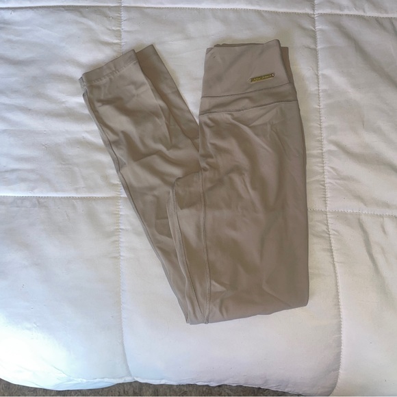 Gymshark Leggings- Whitney Simmons collection - Picture 1 of 2